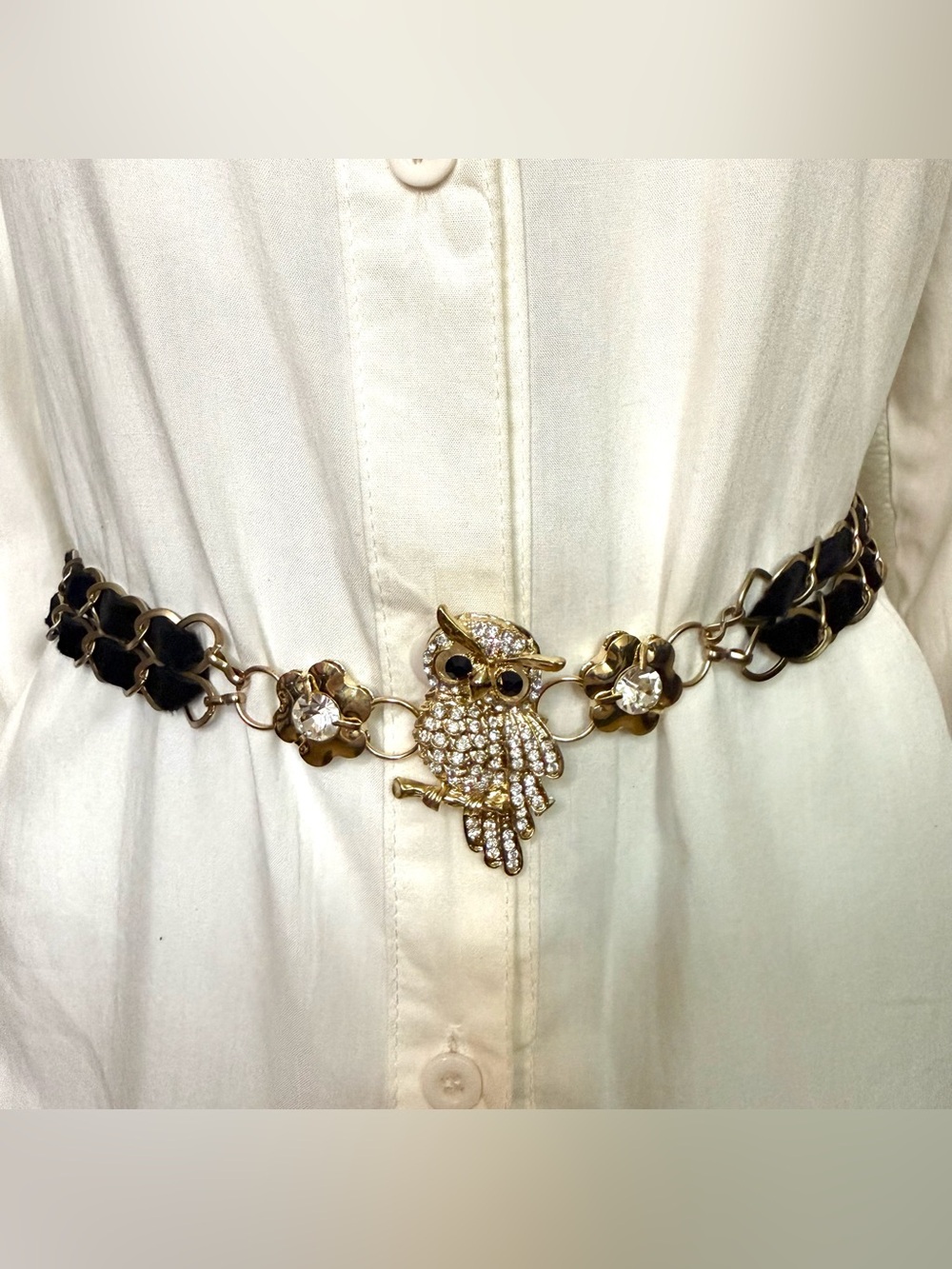 Gold tone interwoven chain belt with black velvet ribbon & rhinestone owl accent